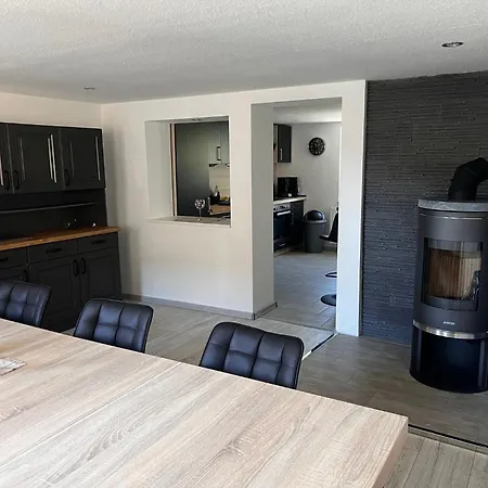 Haus Der Moeglichkeiten 펜션 *