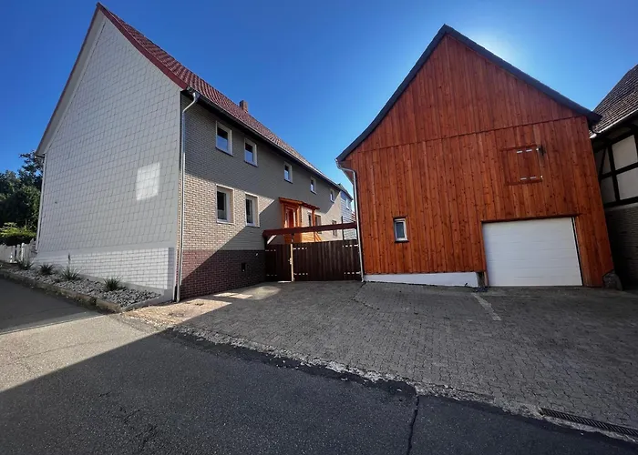 Haus Der Moeglichkeiten 巴特劳特堡